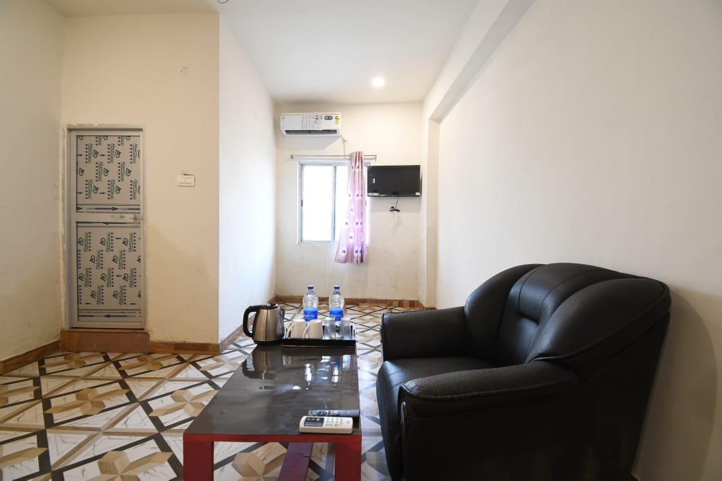 OXY SHIVA RESIDENCY INN