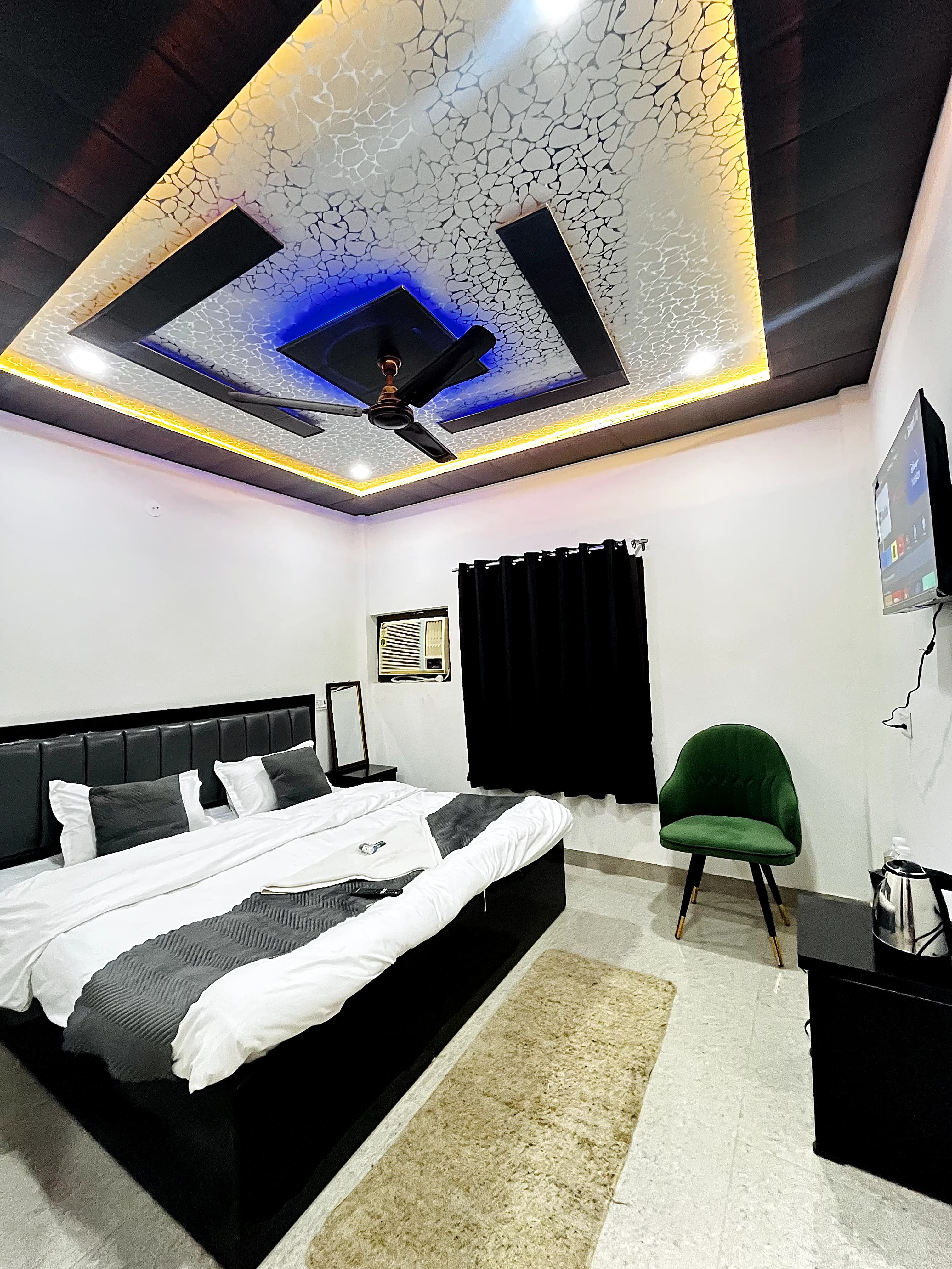 OXY Hotel Canvas Guesthouse